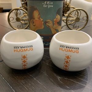 2 Hug mugs by Max Brenner